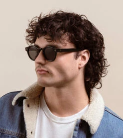 ZELTI-Recycled Black / Green Polarized-49 14 ZELTI-Recycled Black / Green Polarized-49 -Raen Eyeglasses Shop 100F231ZEL S762 49 A4