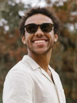 CLYVE-Espresso Tortoise / Green Polarized-52 13 CLYVE-Espresso Tortoise / Green Polarized-52 -Raen Eyeglasses Shop CLYVE 2021 Espresso Tortoise Green Polarized L5