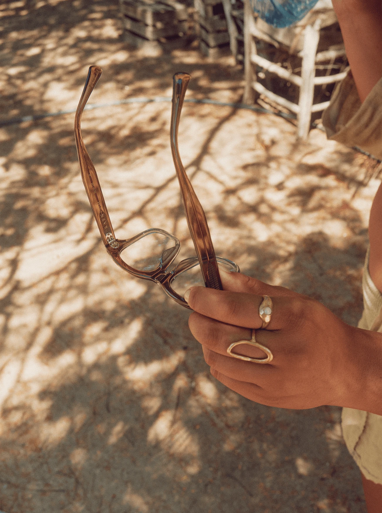 LEUKA-Derby / Clear-51 5 LEUKA-Derby / Clear-51 - Image 5