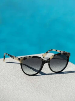 LILY-Chai Tortoise / Green-54 13 LILY-Chai Tortoise / Green-54 -Raen Eyeglasses Shop LILY 2021 Chai Tortoise Green L1