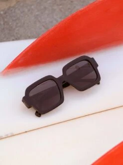 MYSTIQ-Recycled Black / Smoke Polarized-52 -Raen Eyeglasses Shop MYSTIQ SS22 Recycled Black Smoke Polarized L4