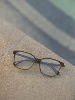 NEESE-Panama / Clear-56 11 NEESE-Panama / Clear-56 -Raen Eyeglasses Shop NEESE SS23 Panama Clear L3