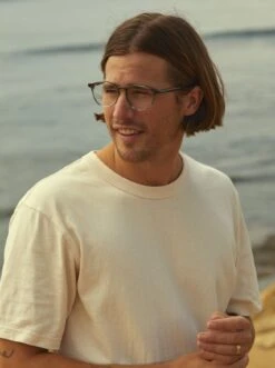 NEVILL-Fernwood + Skye / Clear-50 12 NEVILL-Fernwood + Skye / Clear-50 -Raen Eyeglasses Shop NEVILL SS22 Fernwood Skye Clear L2